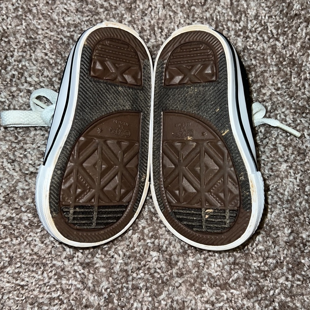 Baby/toddler converse - Picture 4 of 5